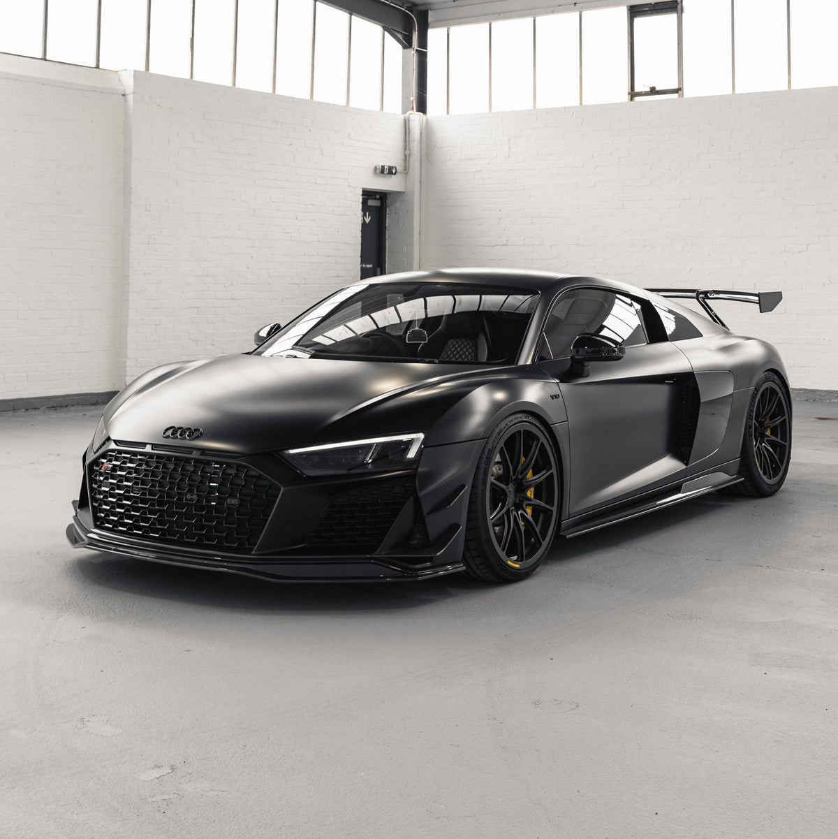 Audi R8 4S Facelift Pre-Preg Carbon Fibre Front Splitter by FORM - Evolve Automotive