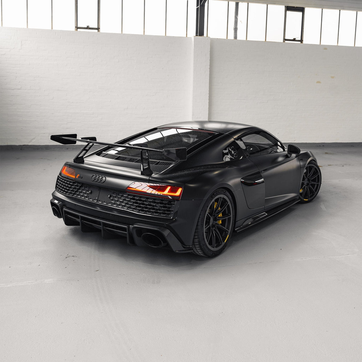 Audi R8 4S Facelift Pre-Preg Carbon Fibre Rear Diffuser by FORM - Evolve Automotive