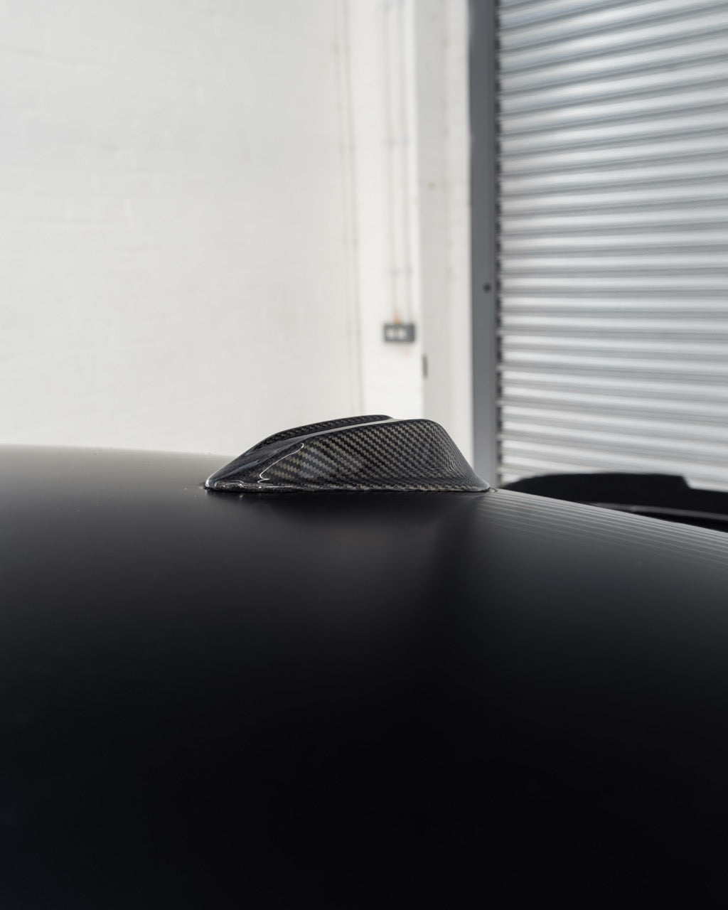 BMW 2 / 3 / 4 Series, M2, M3 & M4 G82 LCI Models Pre-Preg Carbon Fibre Shark Fin Aerial Cover by FORM (2023+) - Evolve Automotive