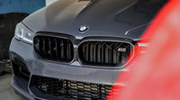 BMW 5 Series G30 & M5 F90 LCI Pre - Preg Carbon Fibre Grille Surround by Trevora (2020 - 2023) - Evolve Automotive