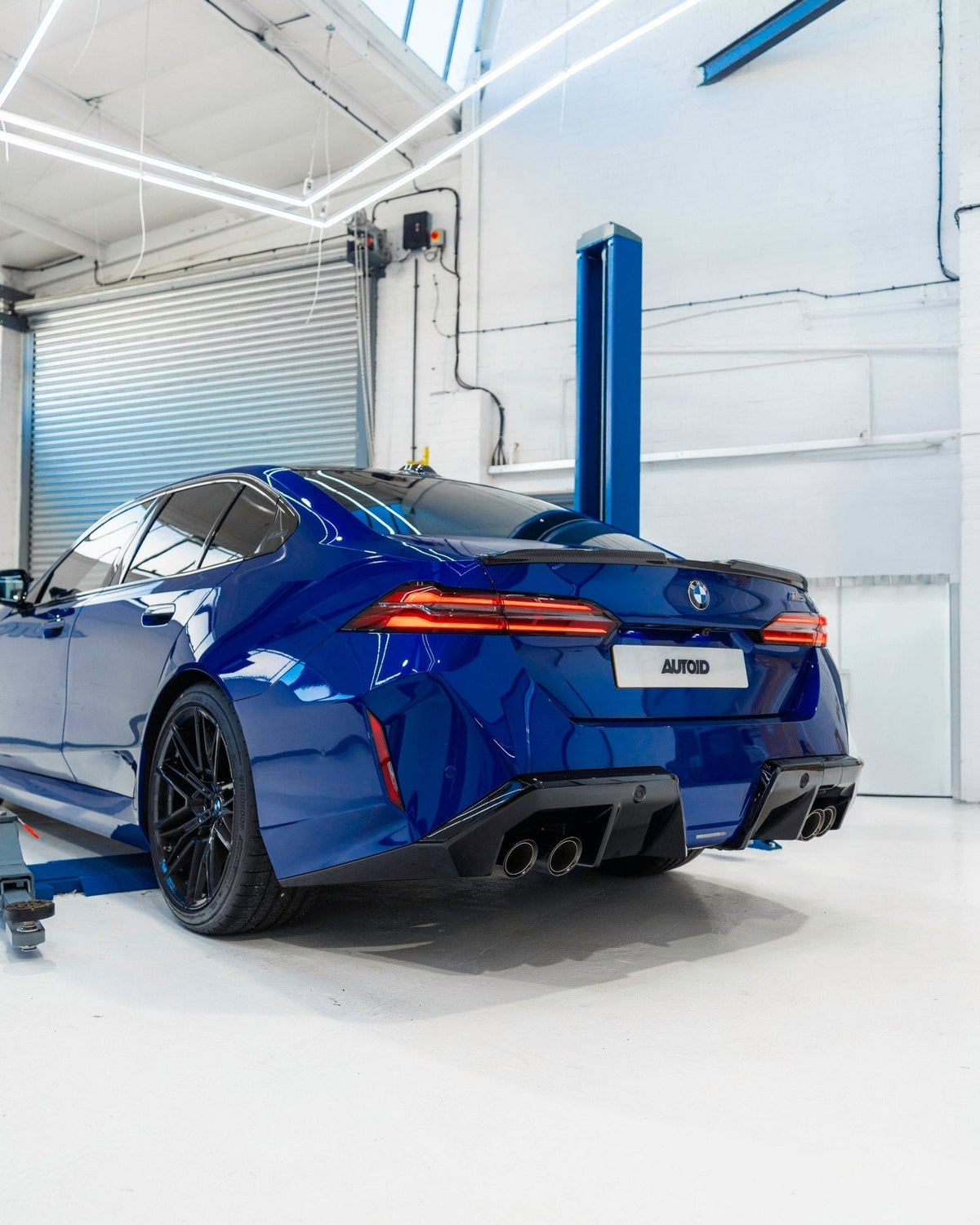 BMW 5 Series G60 & M5 G90 Pre-Preg Carbon Fibre Rear Spoiler by FORM (2024+) - Evolve Automotive