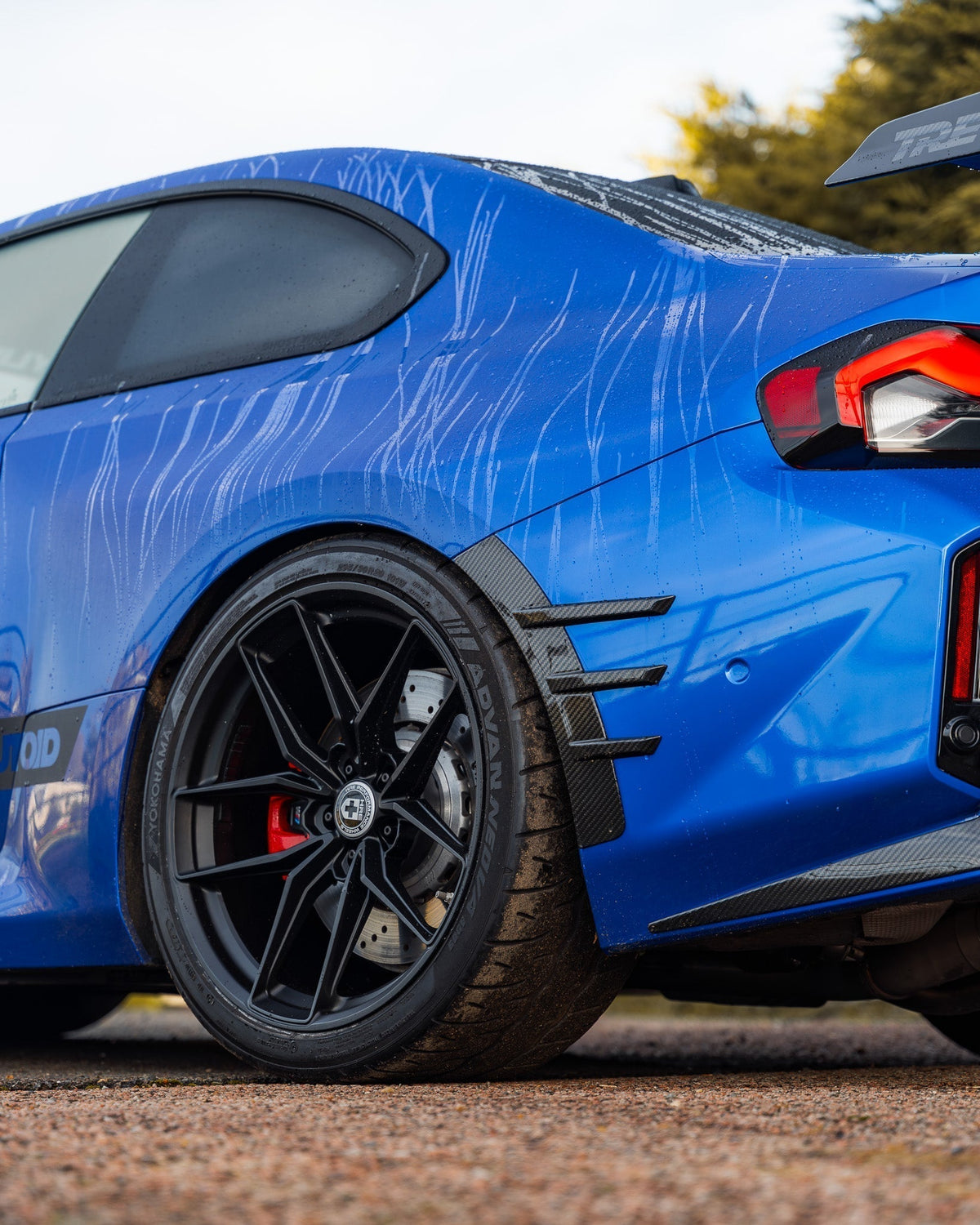 BMW M2 G87 Pre-Preg Carbon Fibre Rear Side Fender Trim Spats by FORM (2023+) - Evolve Automotive