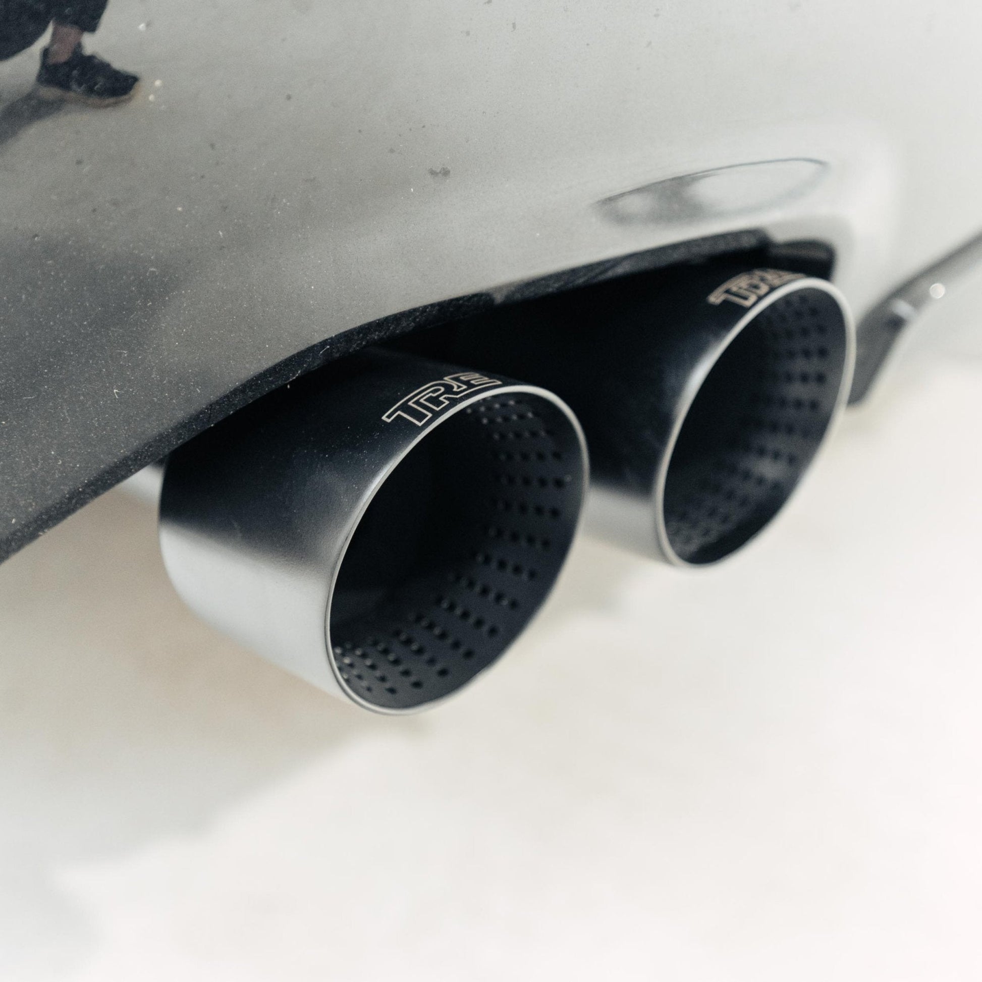 BMW M240i G42, M340i G20 and M440i G22 Cerakote Black Exhaust Tips by Trevora (2021+) - Evolve Automotive