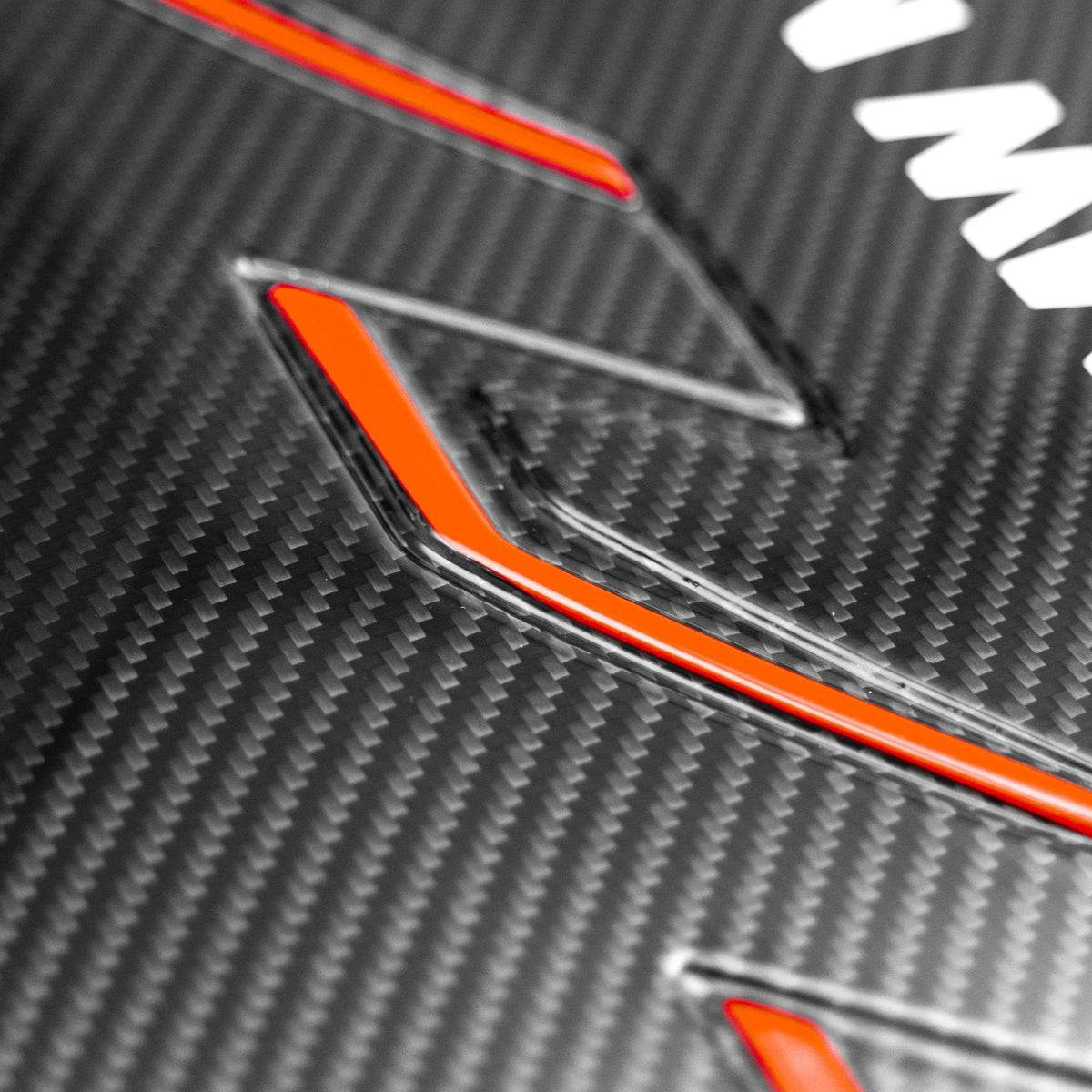 BMW M5 G90 G99 Pre-Preg Carbon Fibre Engine Cover by FORM (2024+) - Evolve Automotive