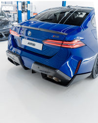 BMW M5 G90 G99 Pre-Preg Carbon Fibre Rear Diffuser by FORM (2024+) - Evolve Automotive