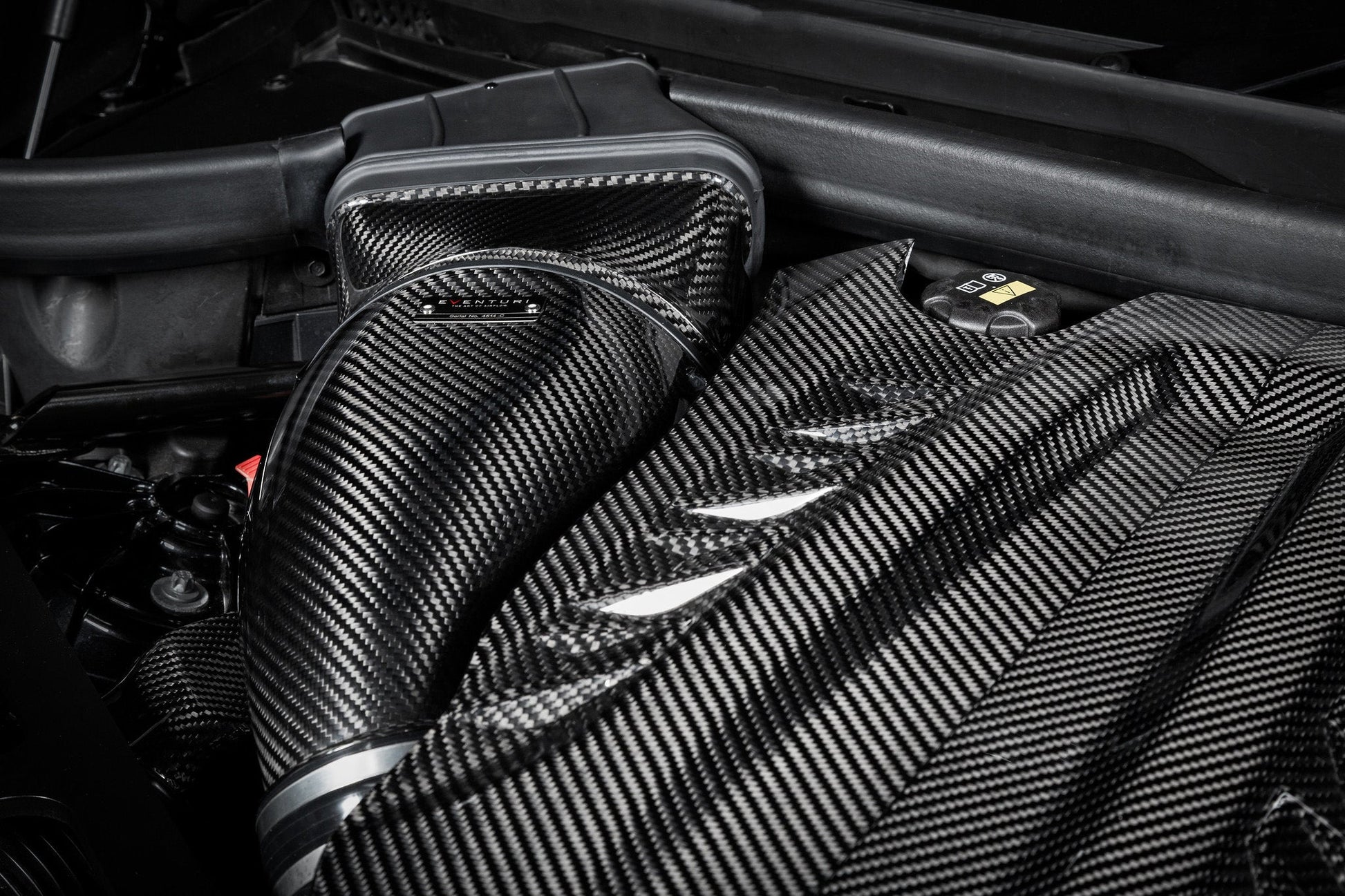 Eventuri Carbon Fibre Intake System - BMW F95 X5M | F96 X6M | G09 XM - Evolve Automotive